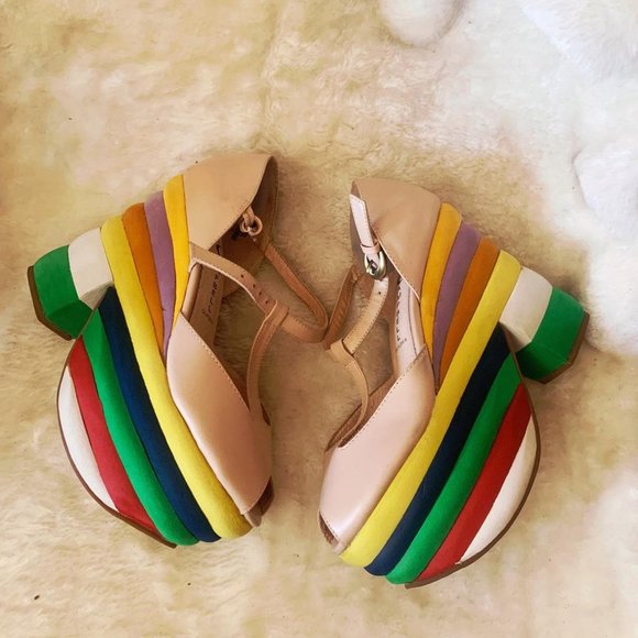 Jeffrey Campbell Shoes - RARE Groovy Jeffrey Campbell Rainbow shoes